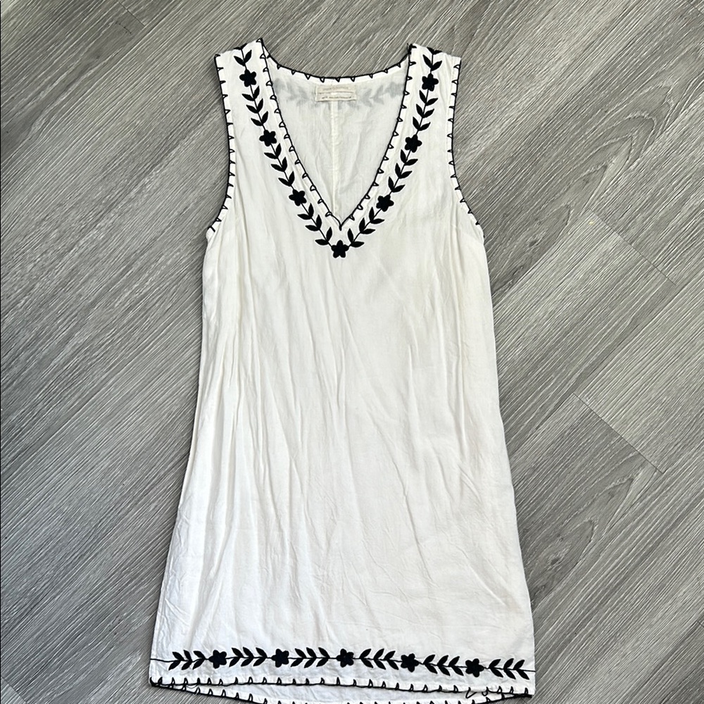 Urban Outfitters Valencia Sleeveless Floral Embroidered Dress